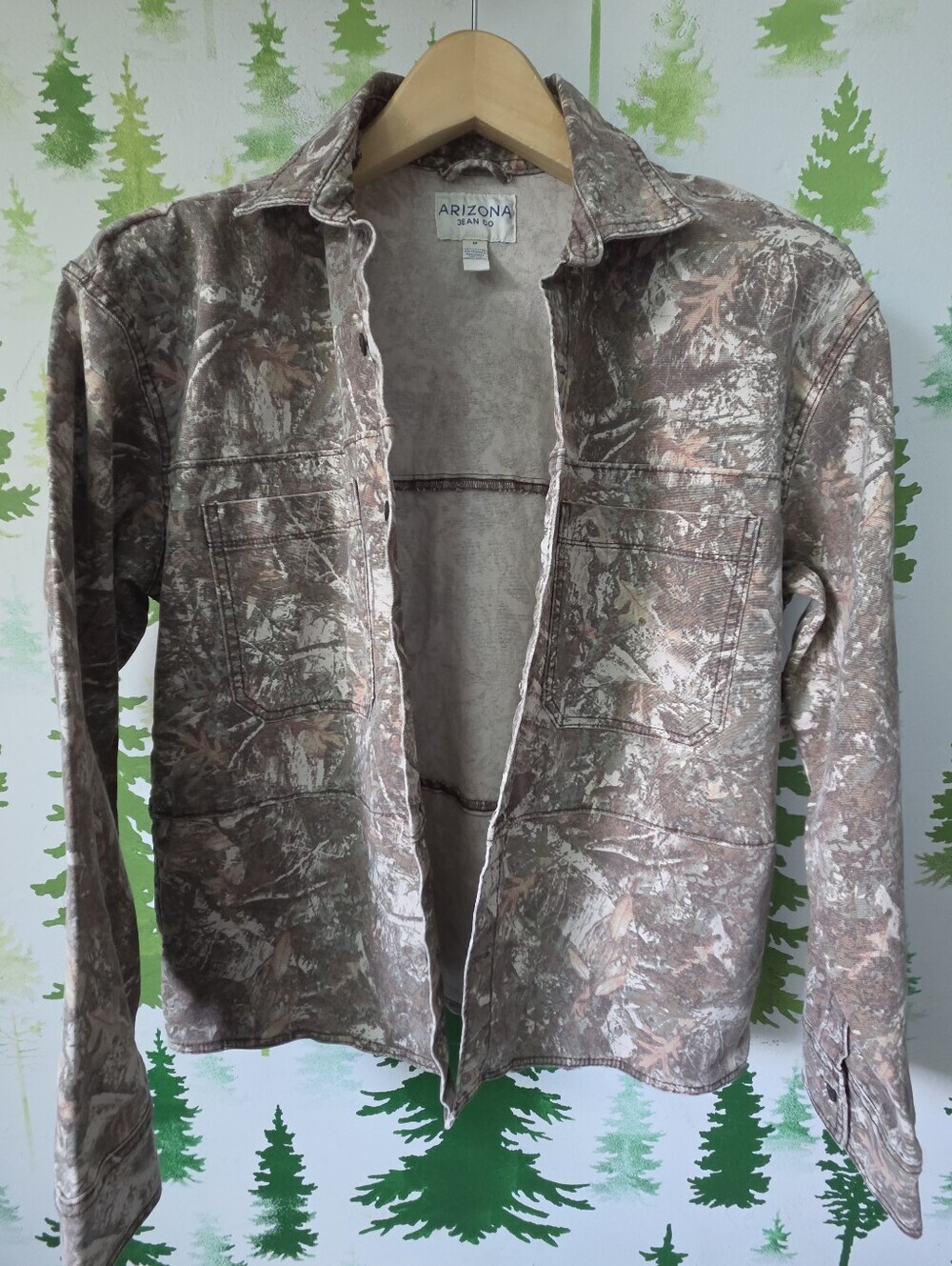 Arizona Jean Company Lightweight Camo Shirt Jacket in Brown and Cream - Picture 2 of 8